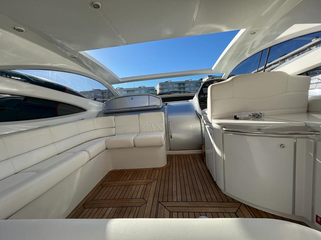 2004 PERSHING 50' 